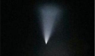 天空出现不明物体 天空出现不明物体